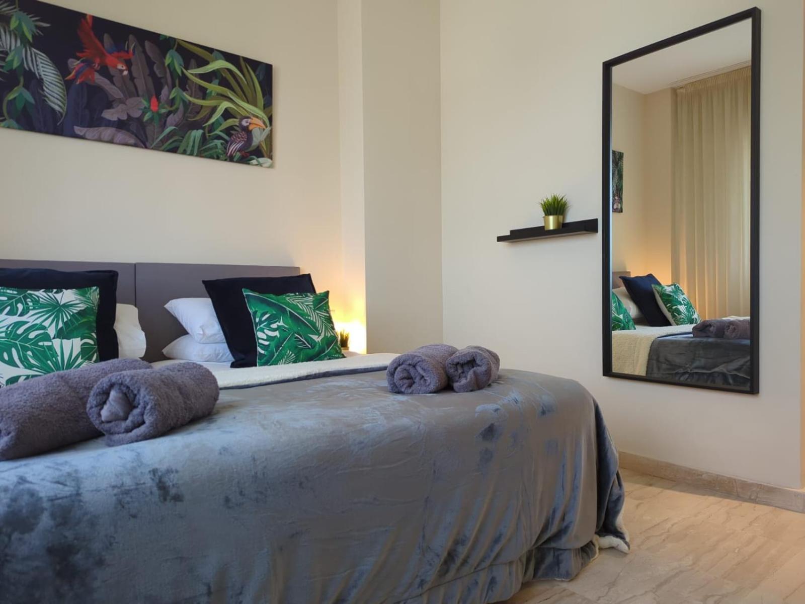 Seafront Duplex Penthouse Apartamento